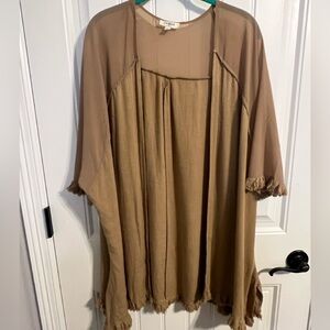 Umgee Tan Linen Blend Short Sleeve Open Cardigan w/Raw Edges. Women's Size S/M